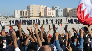 articles/2011/02/19/bahrain-revolt-an-on-the-ground-account-of-the-violencex/leigh-bahrain-update-219_161262_f2fs3w