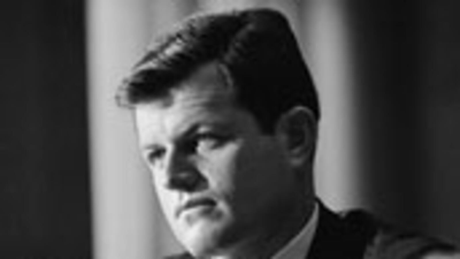 articles/2010/06/14/kennedy-fbi-files-death-threats-sinatra-monroe/jacokennedy-files_107108_tezamb