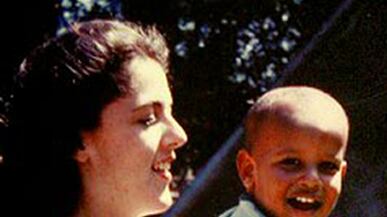 articles/2011/05/03/a-singular-woman-by-janny-scott-review-by-stacy-schiff/schiff-obama-mother_177198_czha3x