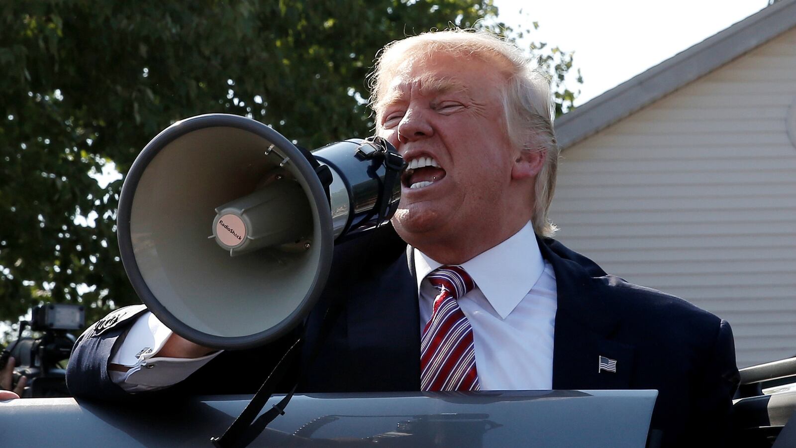 cheats/2016/09/06/trump-expects-to-do-all-3-debates/160905-trump-debates-cheat_hgksdp