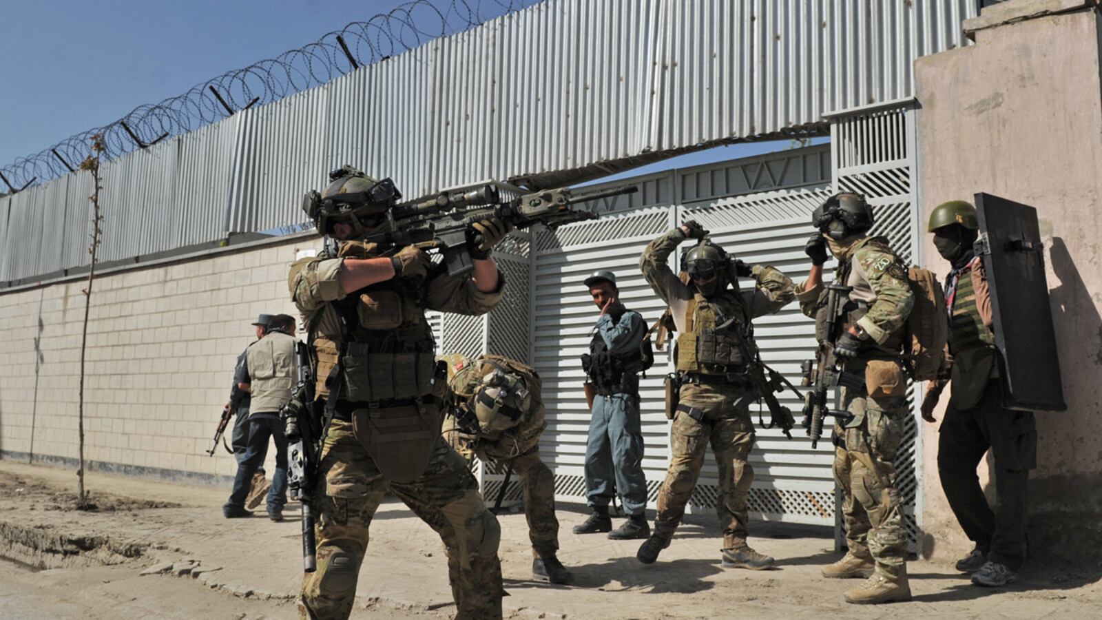 articles/2012/04/15/taliban-commanders-say-kabul-attacks-show-new-strategy/afghanistan-attack-moreau_hgy5ui