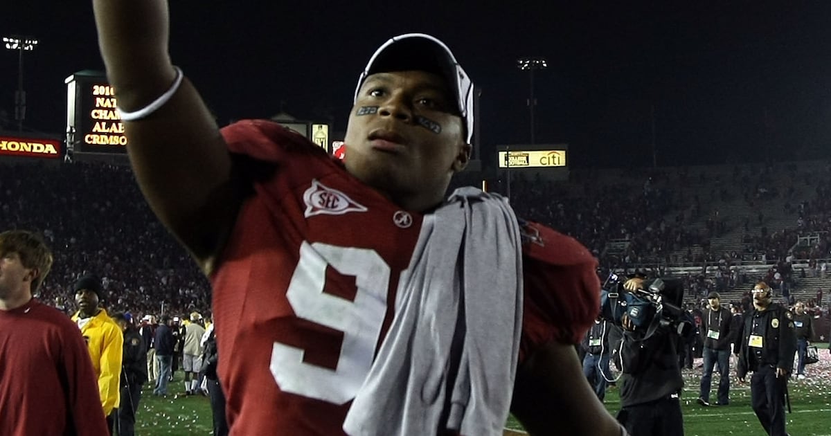 Football Star Accused of Wearing Wigs and Makeup in Bonkers $20M Fraud Plot