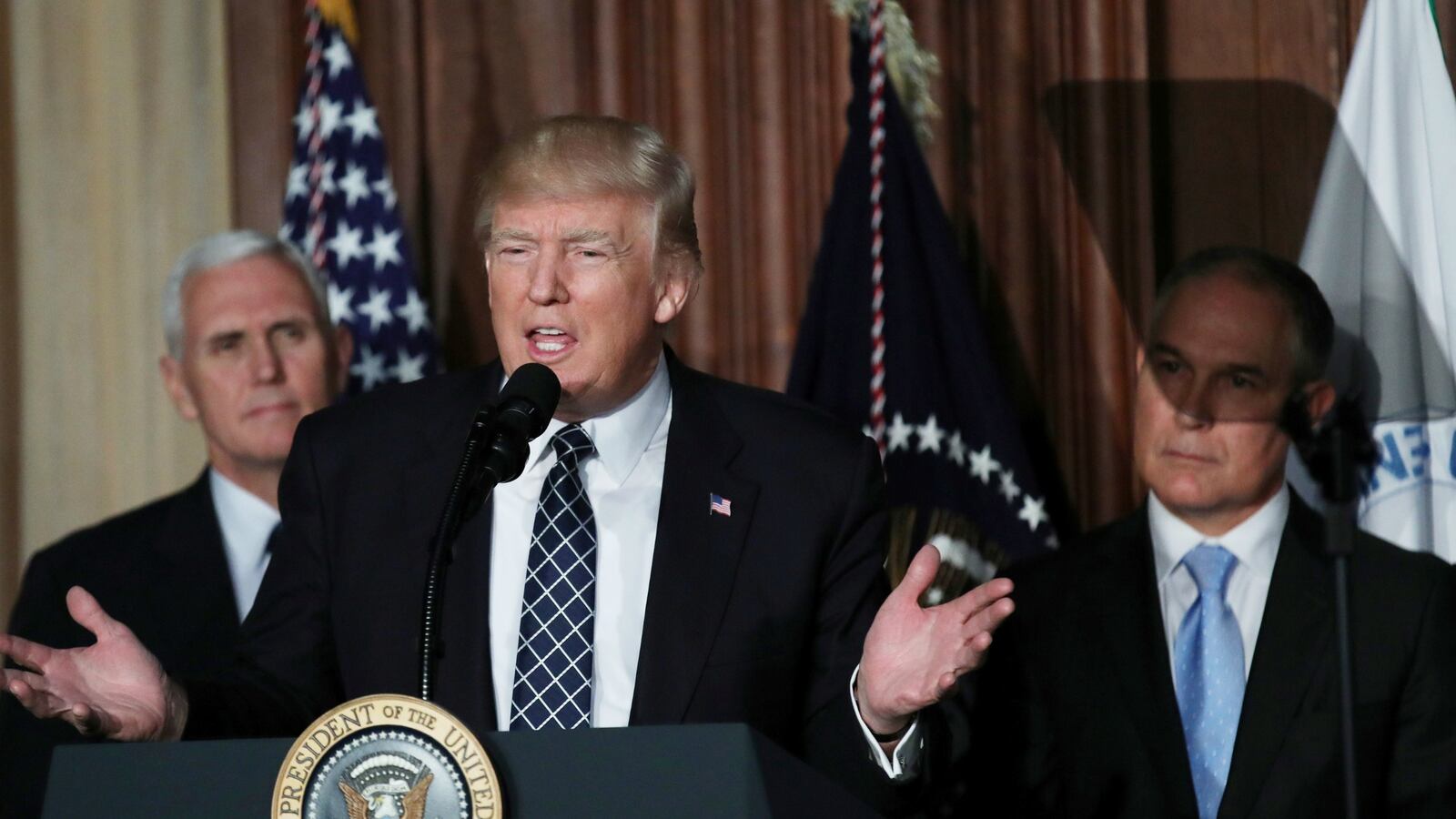 cheats/2017/04/02/trump-obamacare-repeal-still-in-the-works/170402-trump-obamacare-cheat_f20kvr