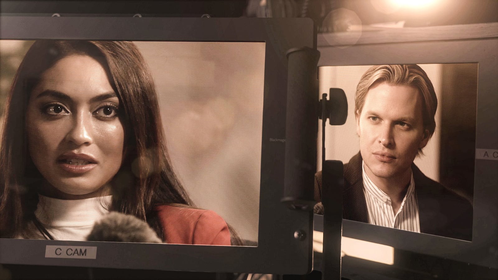 ambra-gutierrez-ronan-farrow_omljy2