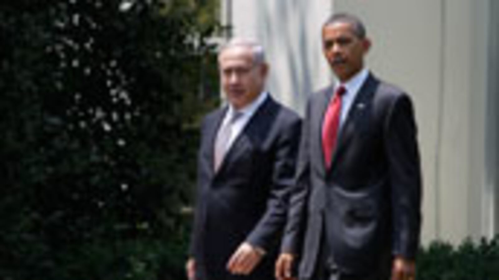 articles/2010/07/07/obama-nudges-netanyahu-forward-is-israel-ready-to-talk-peace/indyk-bibi-obama_111763_qiwxcb