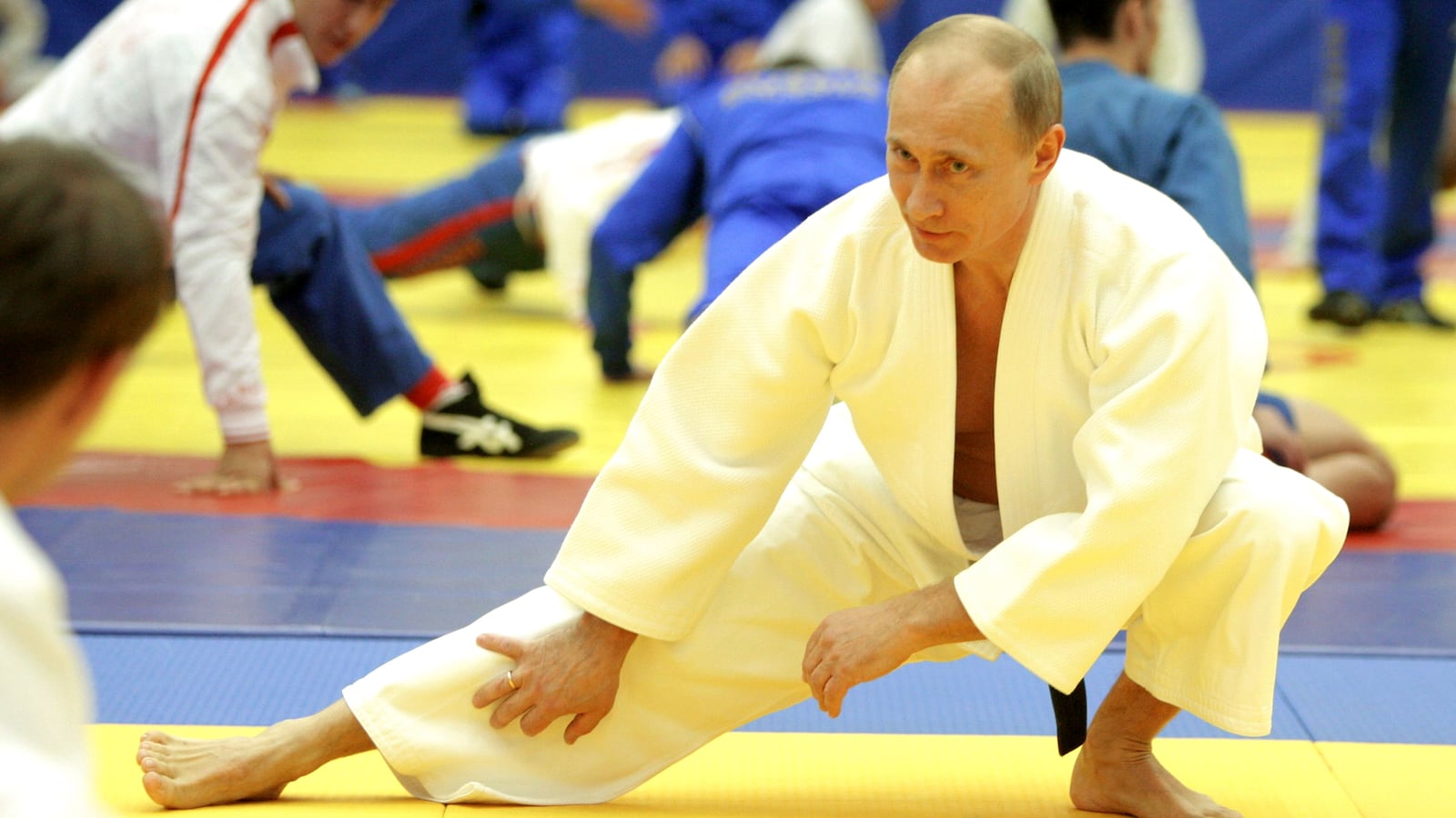 articles/2014/03/14/why-putin-will-buckle-under-sanctions/140313-ezrati-ukraine-tease_qcmxcz