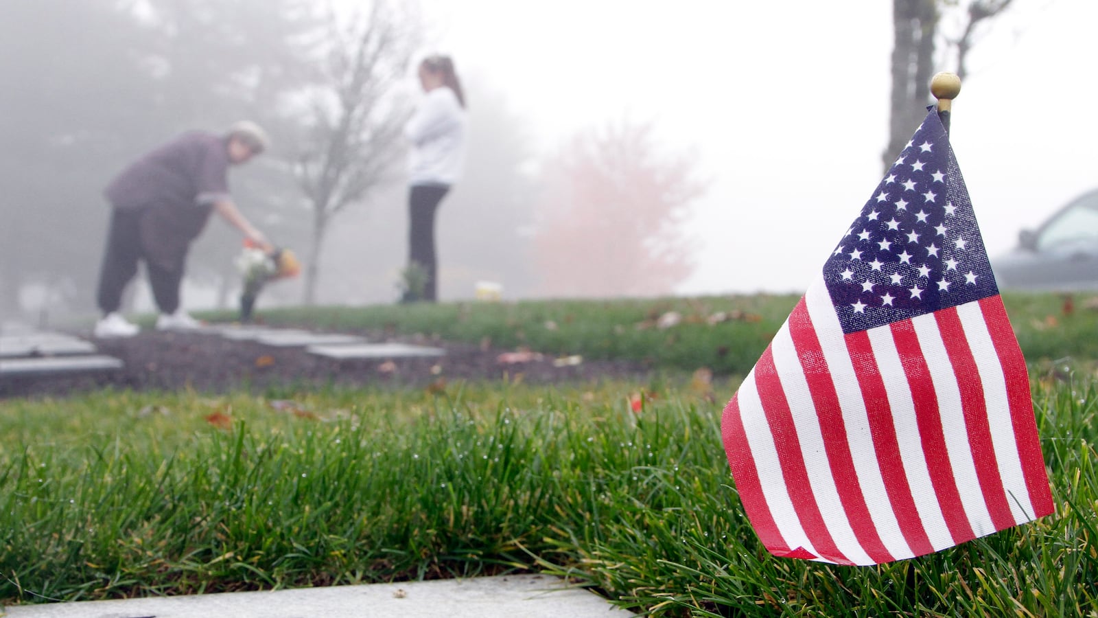 cheats/2013/02/15/same-sex-military-spouse-buried-in-ntl-cemetery/130215-same-sex-burial-cheat_hdltwh