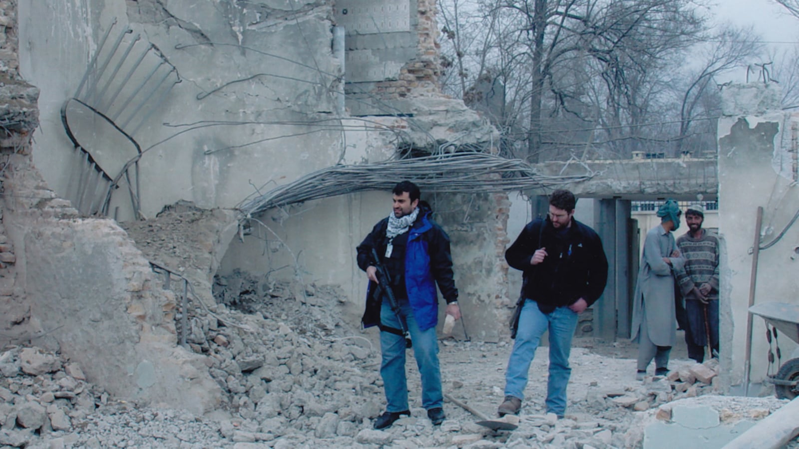 articles/2012/09/11/former-fbi-agent-ali-soufan-on-bin-laden-s-death-war-on-terror/avlon-ali-soufan-tease-embed_odowuu