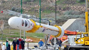 cheats/2011/03/04/nasa-rocket-crashes-in-the-pacific/nasa-glory-rocket_idjhzf