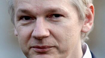 cheats/2011/03/15/julian-assanges-dance-moves/assange-love-brood_mjjd32