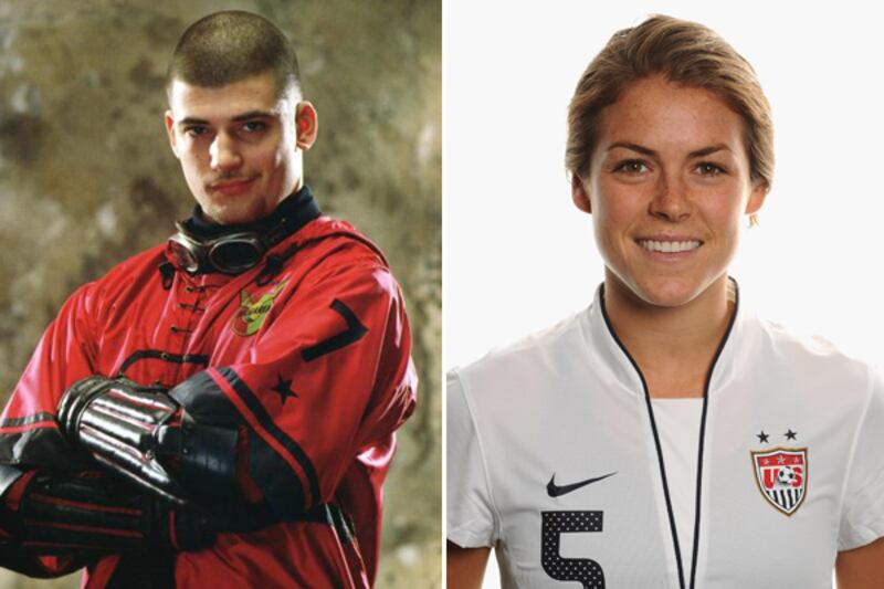 galleries/2011/07/17/harry-potter-s-quidditch-team-vs-u-s-women-s-world-cup-squad-photos/quidditch-krum-ohara_mxr8p3