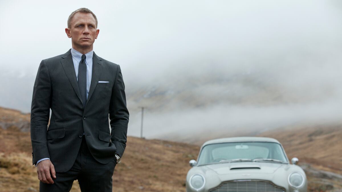 cheats/2012/11/10/skyfall-could-set-bond-record/skyfall-fall-movie-preview_wjmbqd