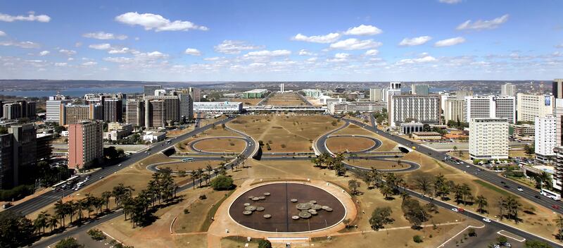 articles/2012/12/07/brasilia-a-nightmarish-masterpiece/136082452_mal3qh