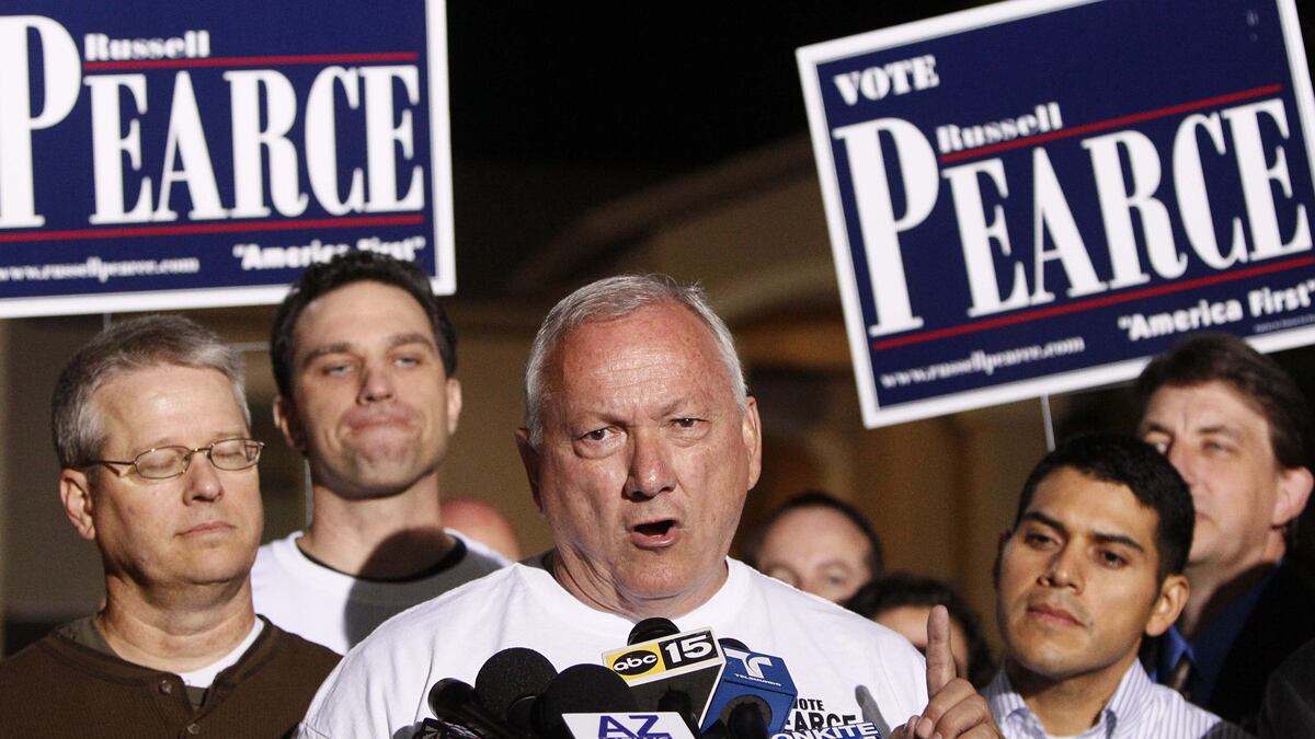 cheats/2011/11/09/arizona-boots-anti-immigration-leader/arizona-russell-pearce-loses-recall-vote-cheat_ctuof8