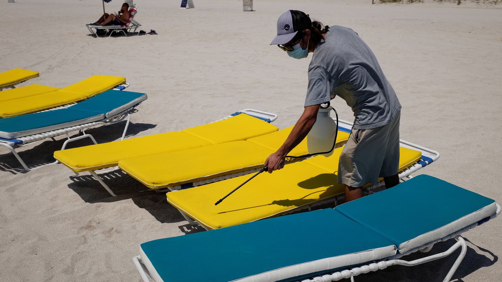 2020-06-10T000000Z_6896415_RC2J6H9H4911_RTRMADP_3_HEALTH-CORONAVIRUS-USA_x89uzg