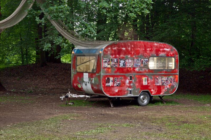 galleries/2012/06/09/documenta-exhibition-2012-photos/documenta-trailer_mdpbrn