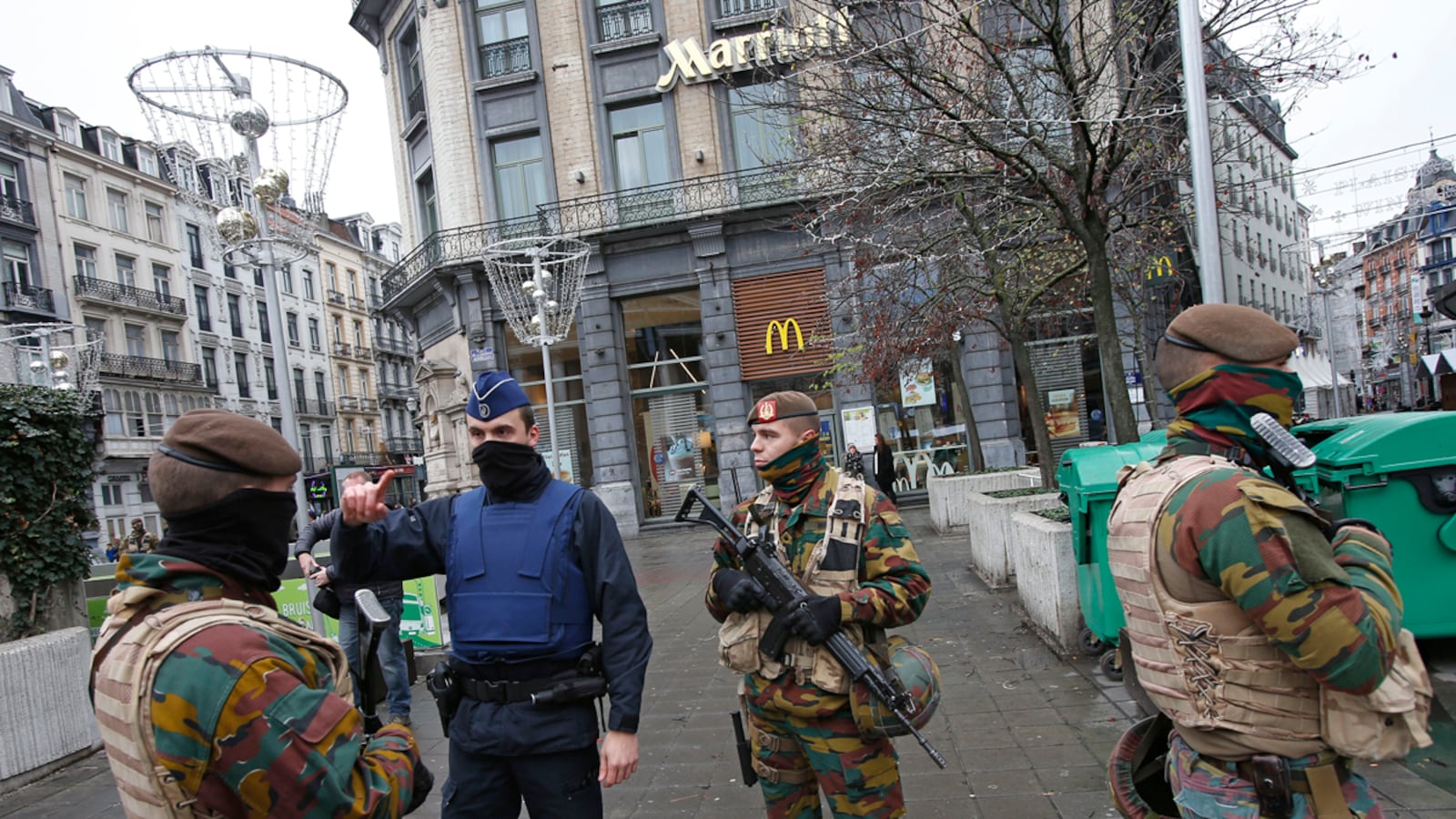 cheats/2016/01/08/paris-attackers-hideout-uncovered/160108-brussels-search-cheat_rxnafn