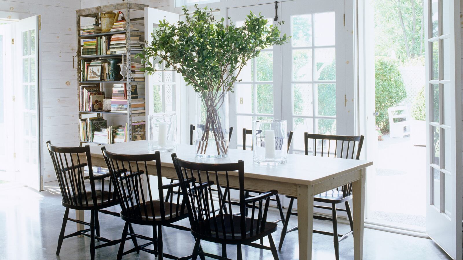 galleries/2013/08/03/omg-i-want-this-house-hudson-valley-photos/130802-omg-milbrook7-tease_qe4wew