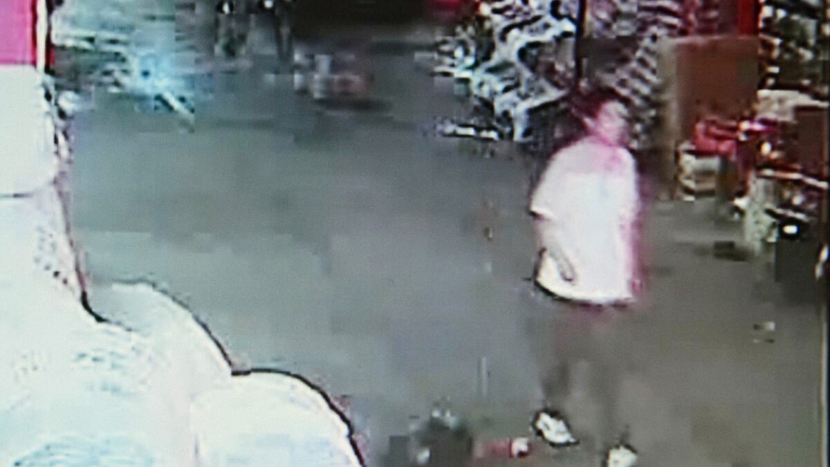 cheats/2011/10/21/chinese-hit-and-run-toddler-dies/china-toddler-hit-and-run-cheat_oszlrd