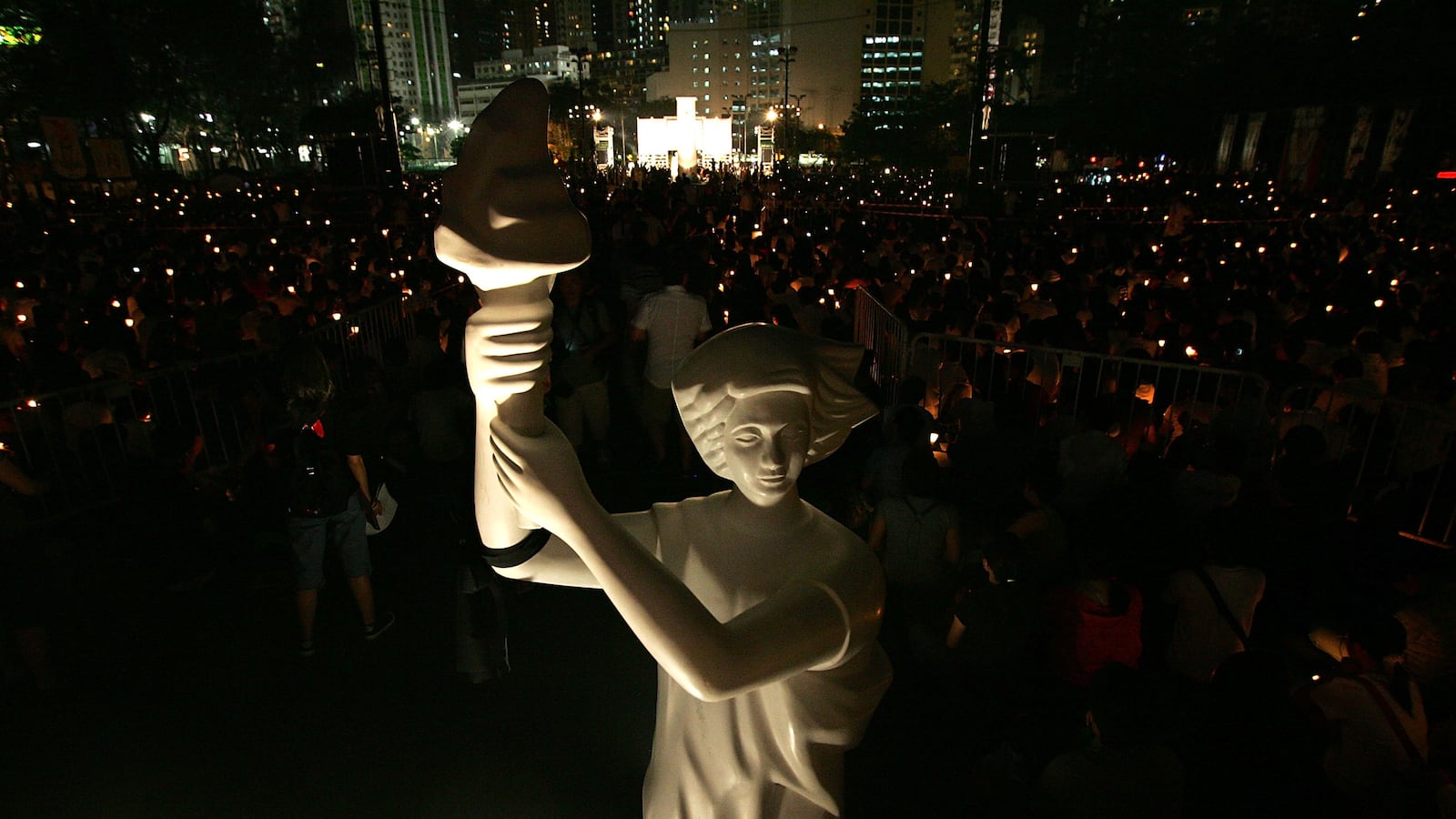 articles/2017/02/11/the-fate-of-china-s-democracy-goddess/170211-mcnearney-lost-masterpiece-goddess-tease_lozwzo