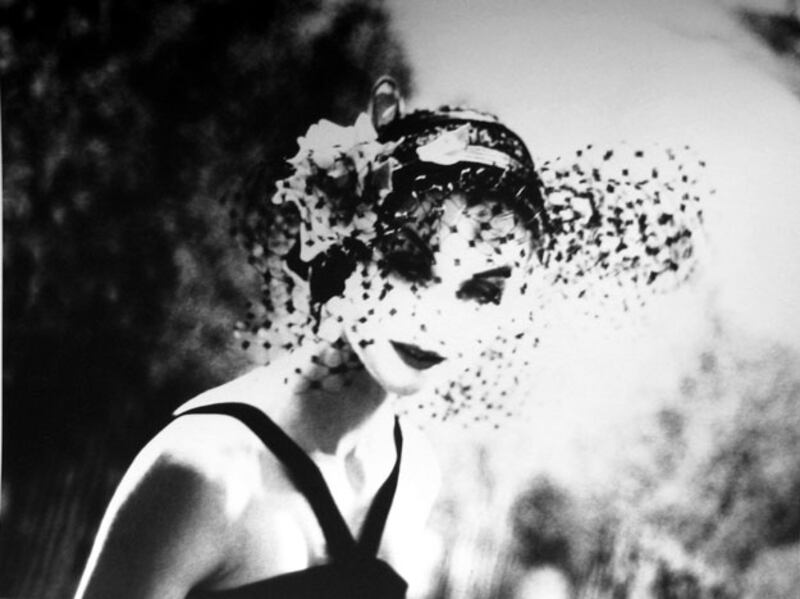 galleries/2010/02/09/the-face-of-fashion-lillian-bassman-women/lillian-bassman---3_xk5ymz