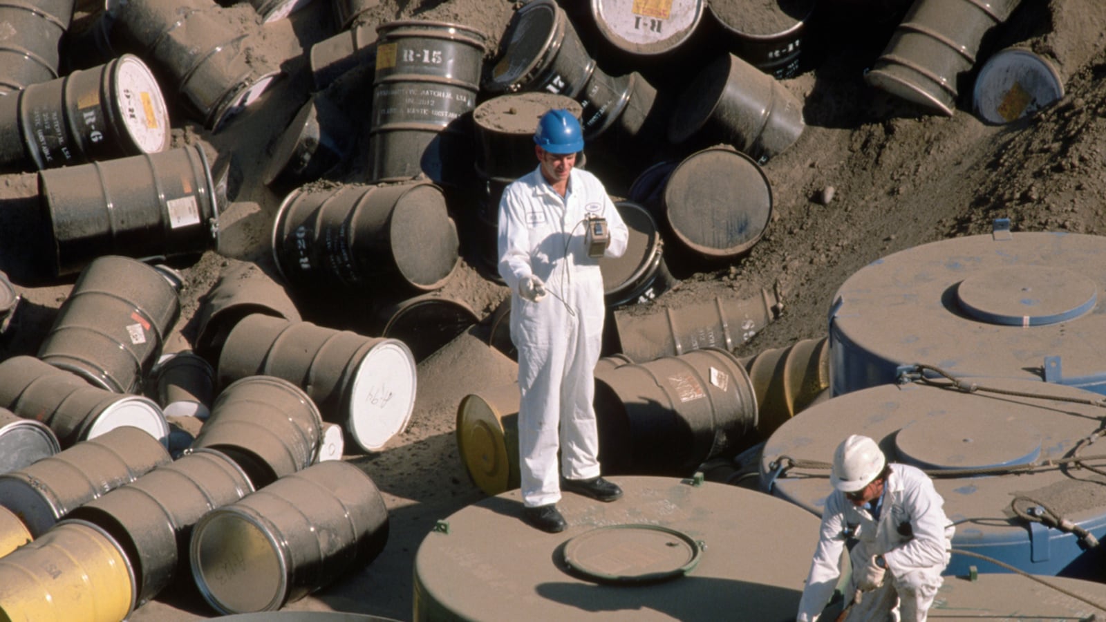 articles/2013/02/24/at-the-hanford-nuclear-reservation-a-steady-drip-of-toxic-trouble/130224-nusbaum-hanford-tease-embed_mghla1