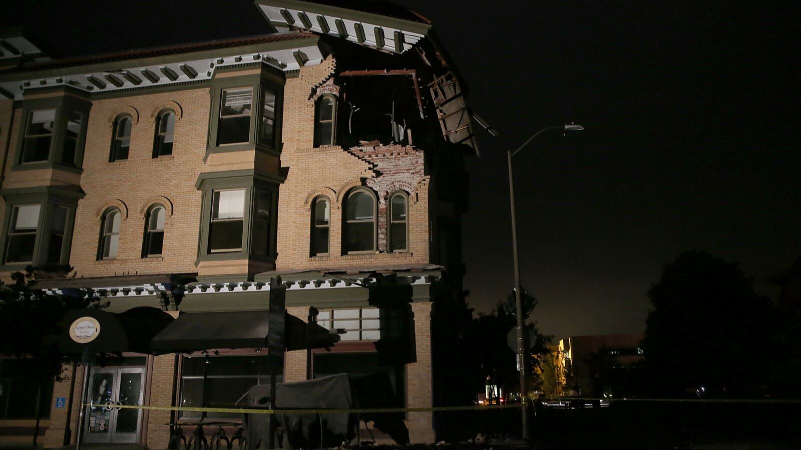 cheats/2014/08/24/6-0-earthquake-hits-northern-california/140824-cheat-earthquake_vn1ptu