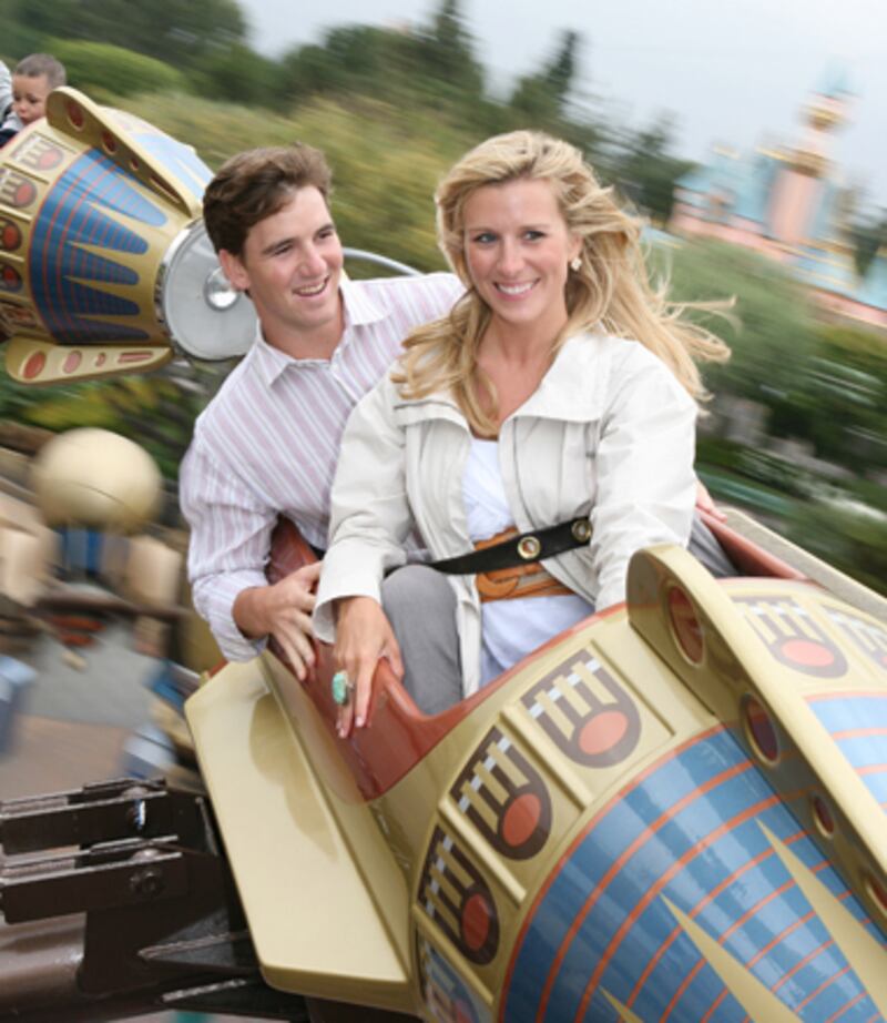 galleries/2011/02/02/nfl-wags/nfl-wags---eli-manning_bobc7j