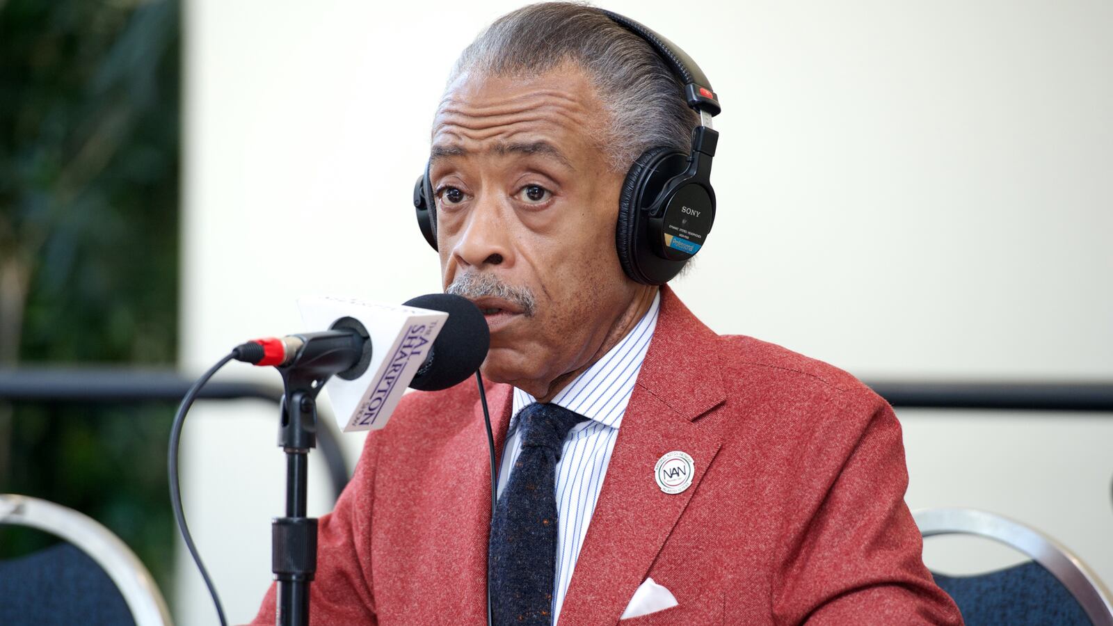 articles/2013/10/07/al-sharpton-politicsnation-advertisers-targeted-in-new-boycott/131006-freedlander-sharpton-boycott-tease_uewck2