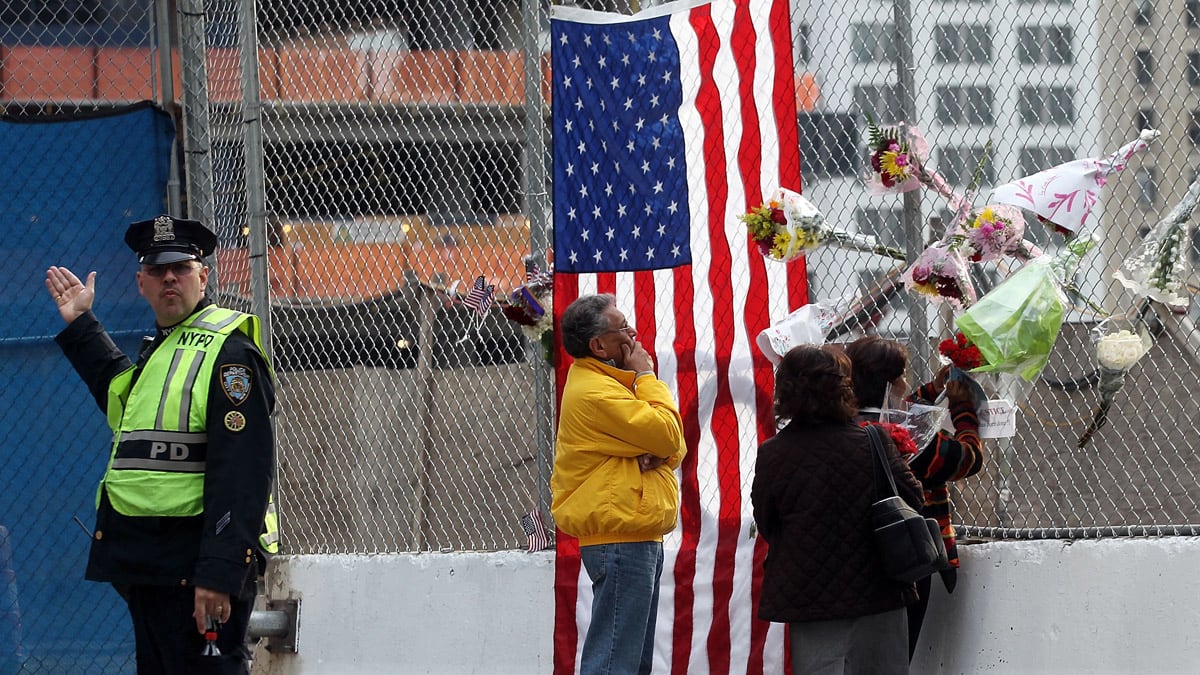 cheats/2011/08/30/white-house-gives-9-11-guidance/ground-zero-commemoration-guidelines-cheat_vmlq4m