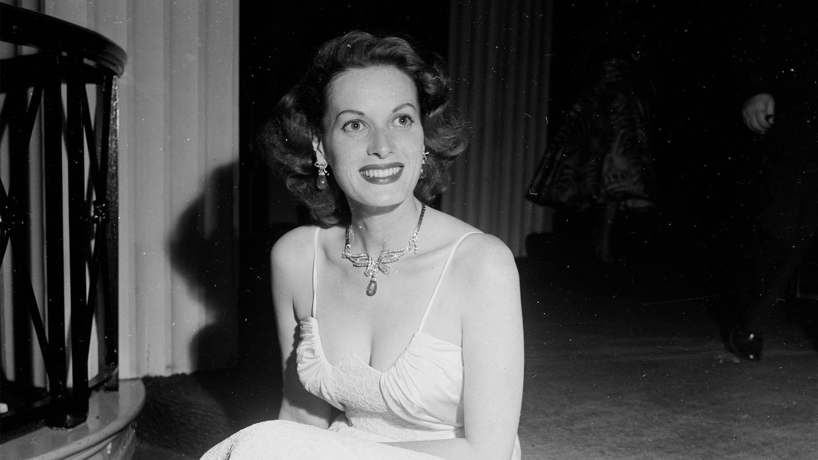 galleries/2015/10/24/maureen-o-hara-the-golden-years-photos/151024-maureen-ohara-obit-tease_ni8la7