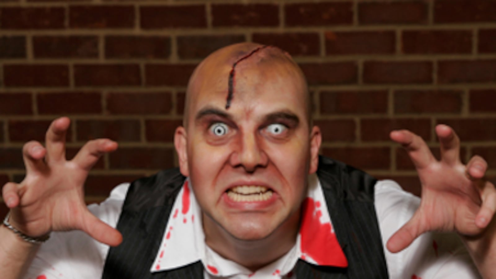 cheats/2011/05/19/cdc-releases-zombie-preparedness-plan/zombie_erb3gr