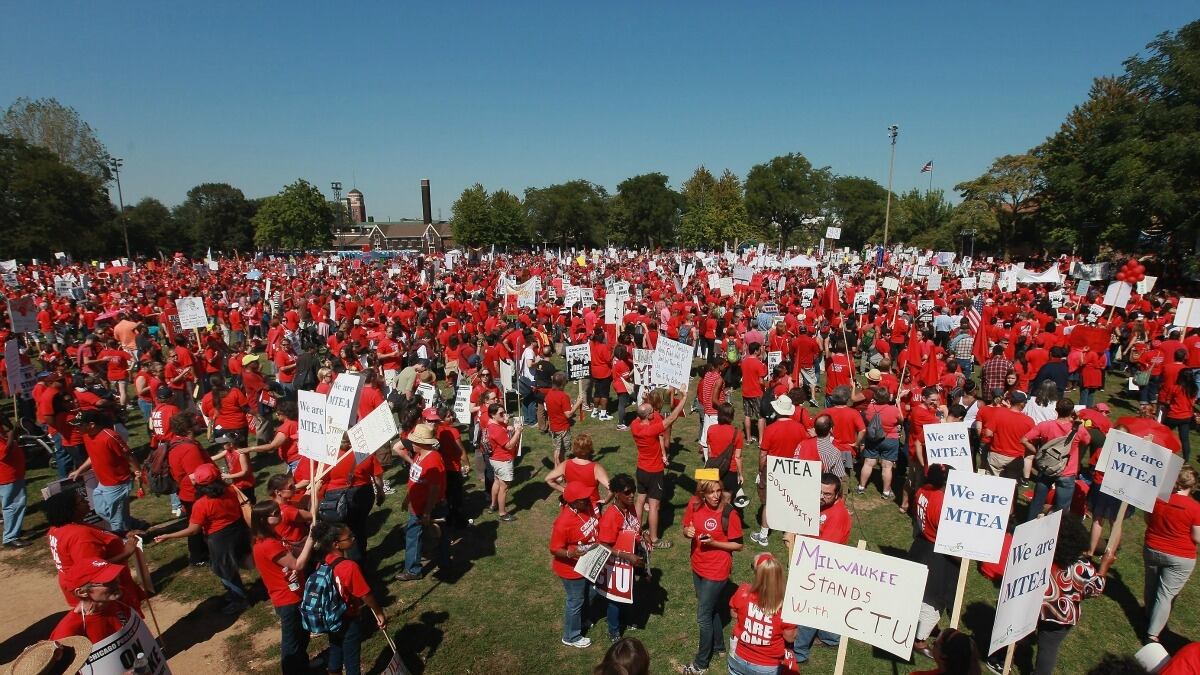 cheats/2012/09/16/chicago-teachers-continue-strike/chicago-strike-cheat_bao4vx