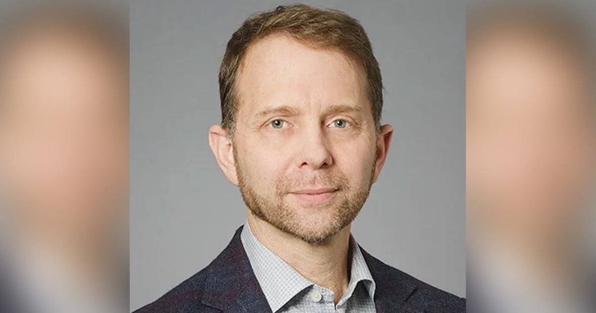 Epstein’s Disgraced Lawyer Who Secured Sweetheart Deal Leaves Firm