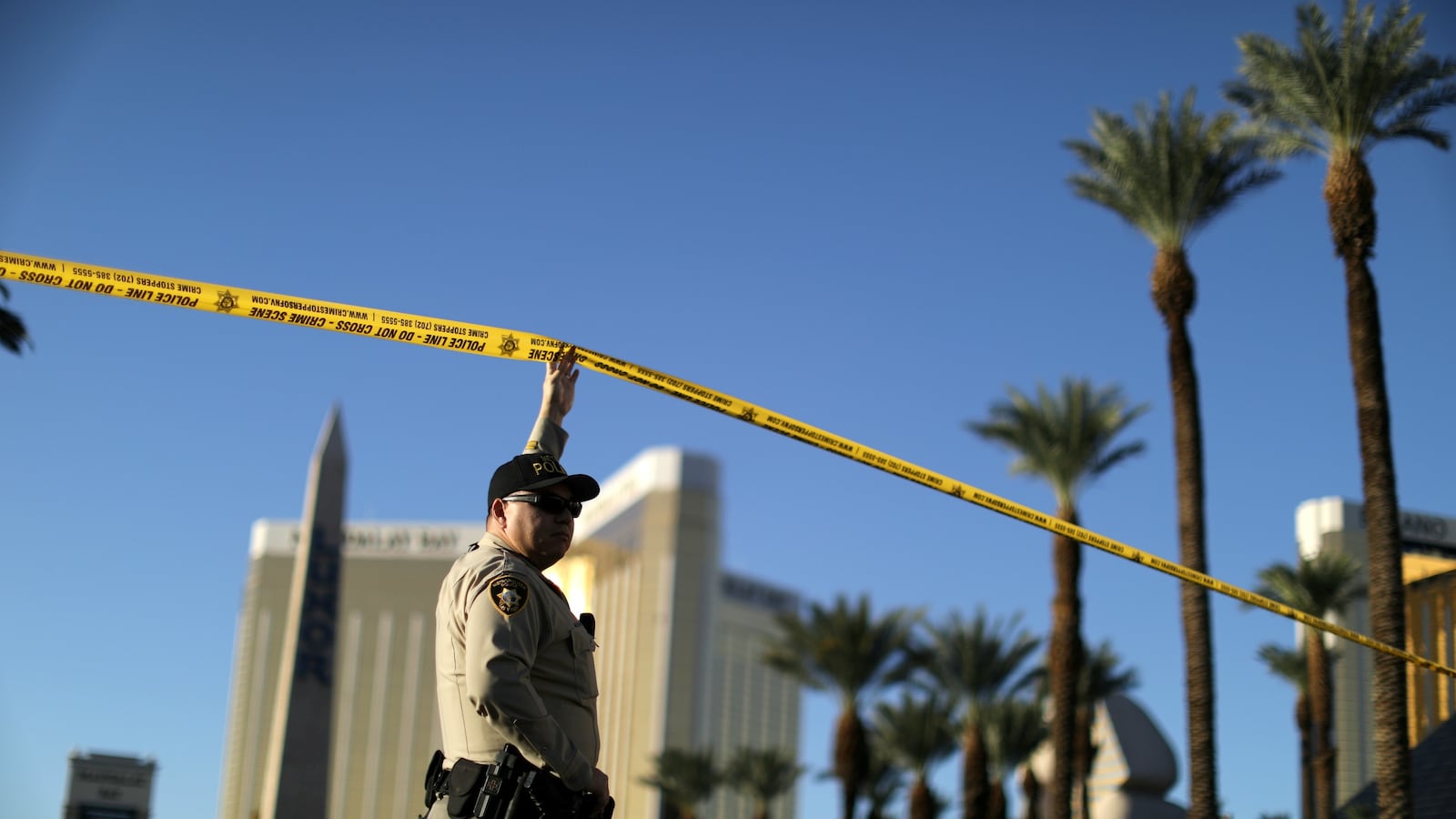 171017-las-vegas-guard-ellen-cheat_mjgfq7