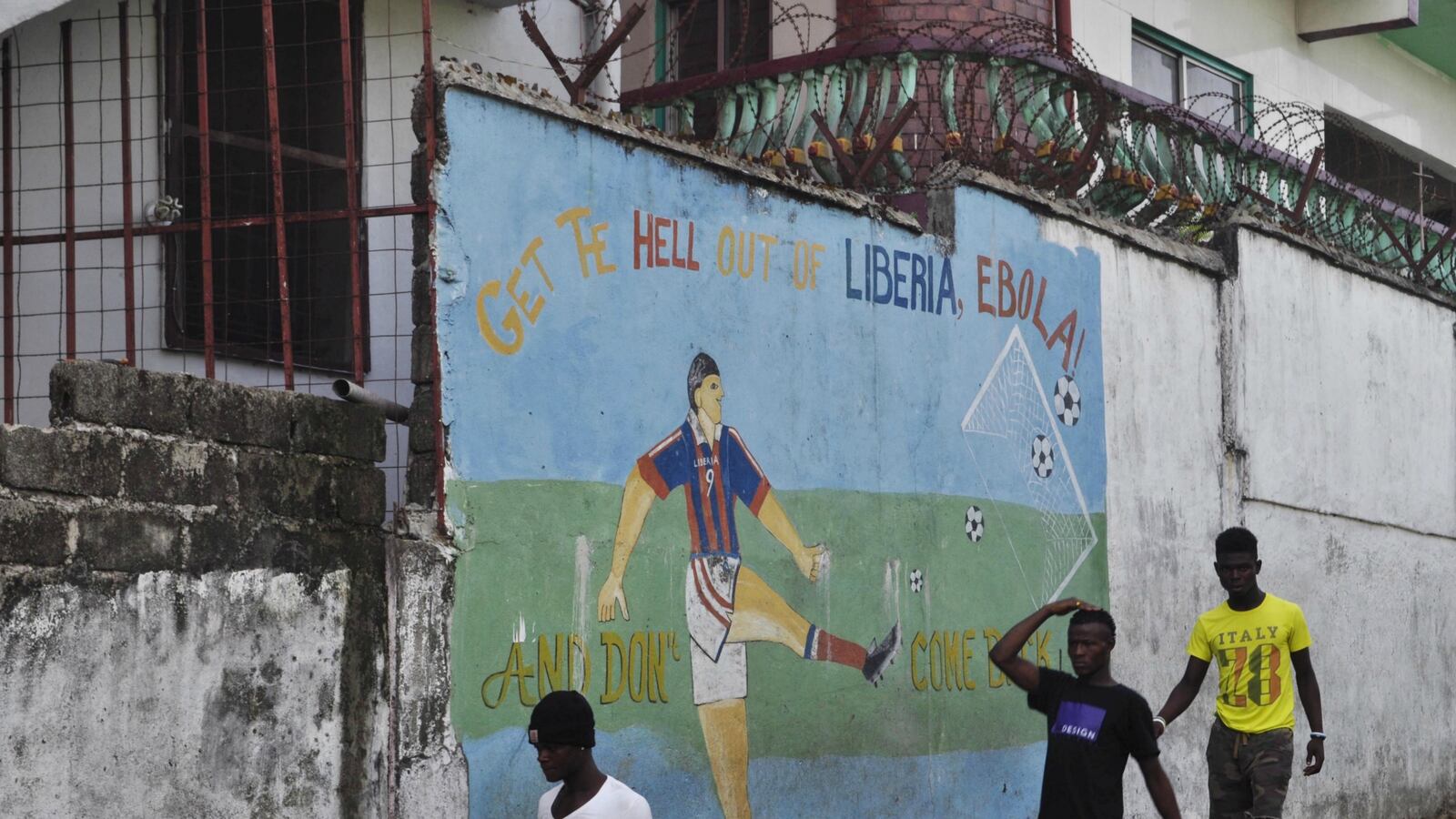 cheats/2016/12/23/study-new-ebola-vaccine-provides-full-protection-against-virus/161222-new-ebola-vaccine-cheat_xewj2x