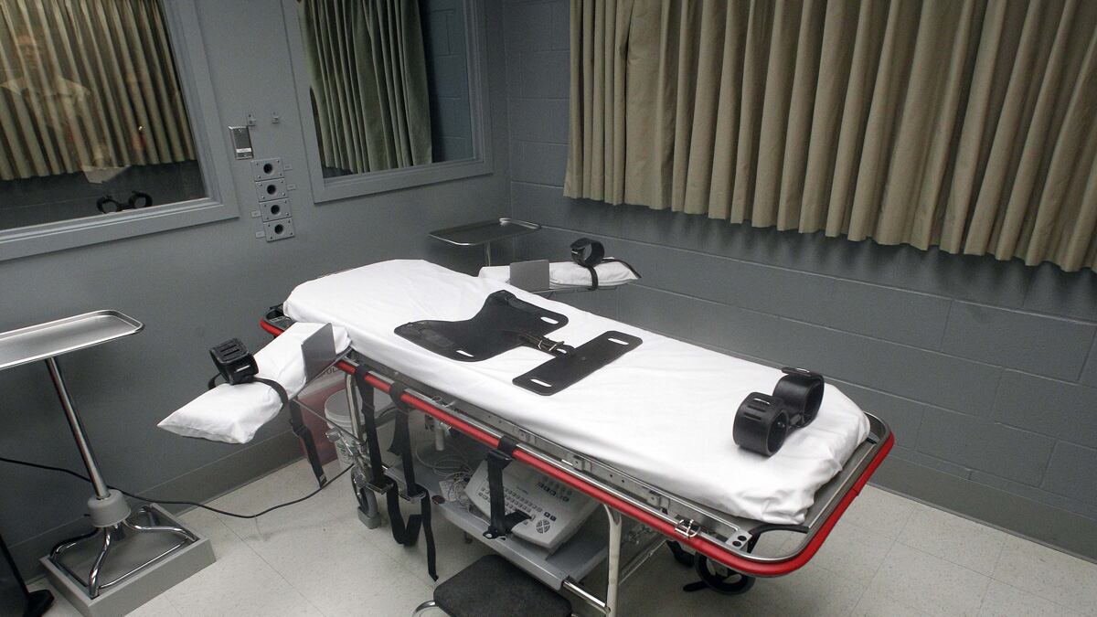 cheats/2011/12/15/death-sentences-at-historic-lows/death-sentence-historic-low-cheat_civde8