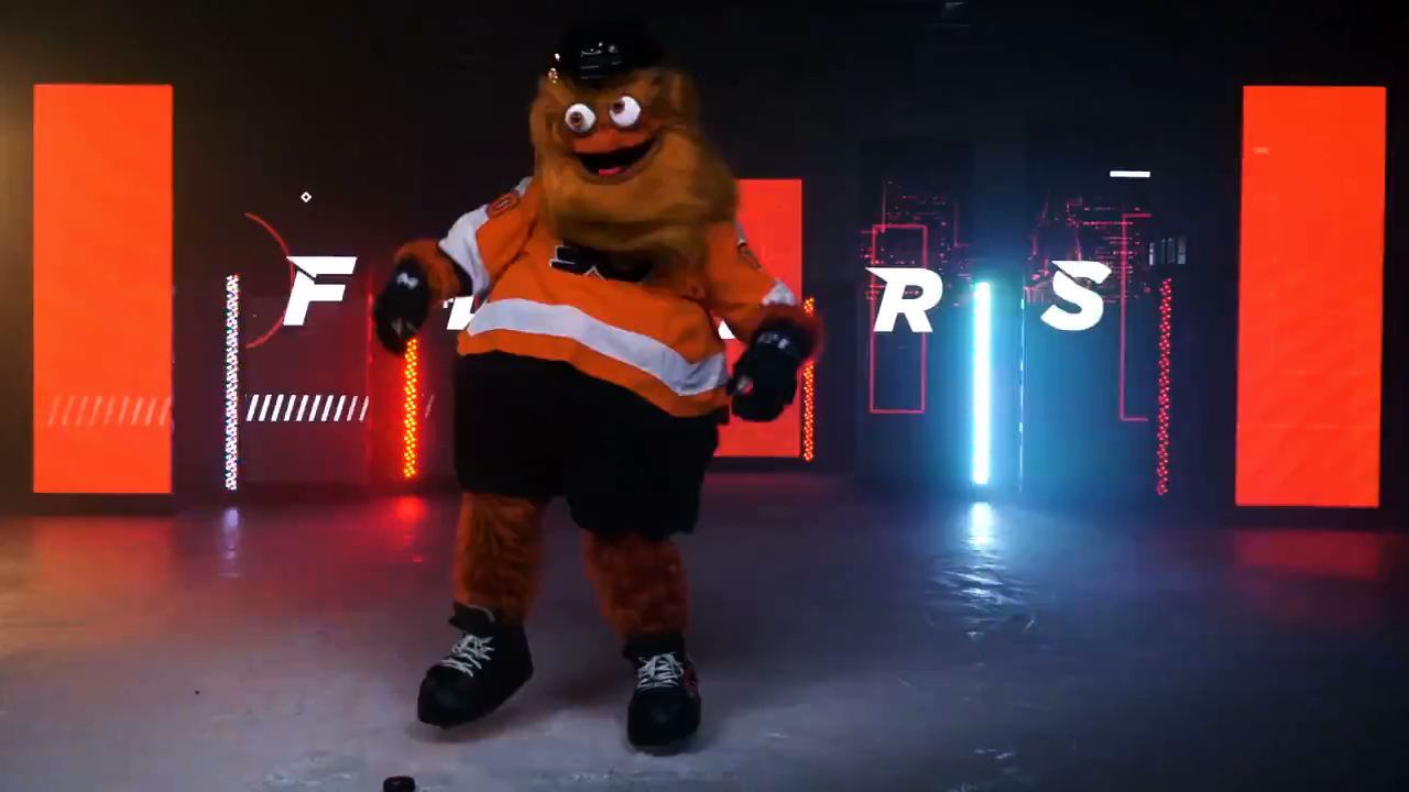 Philadelphia_Flyers_-_Join_us_in_welcoming_the_newest_member_of_the_Flyers_Family_GrittyNHL_Learn_more_about_Gritty_--1044244550485774336_cv8xvv