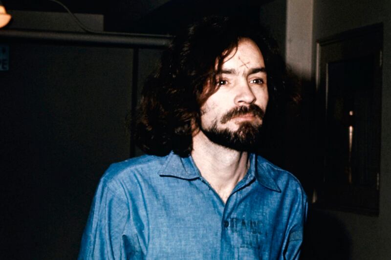 galleries/2012/05/21/angelina-jolie-lucy-liu-more-stars-who-attended-top-1000-high-schools-photos/celeb-high-school-manson_jupbjx