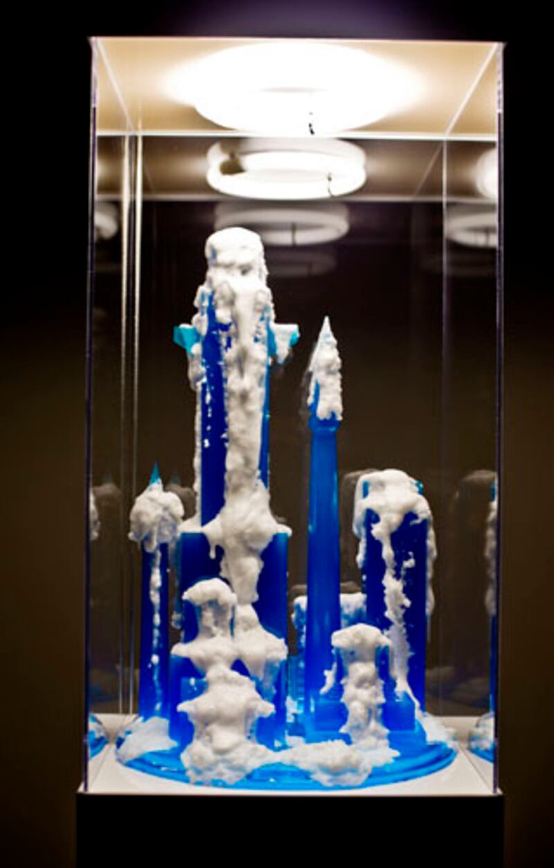 galleries/2012/02/01/artist-mike-kelley-dead/mike-kelley-8_bqxmey