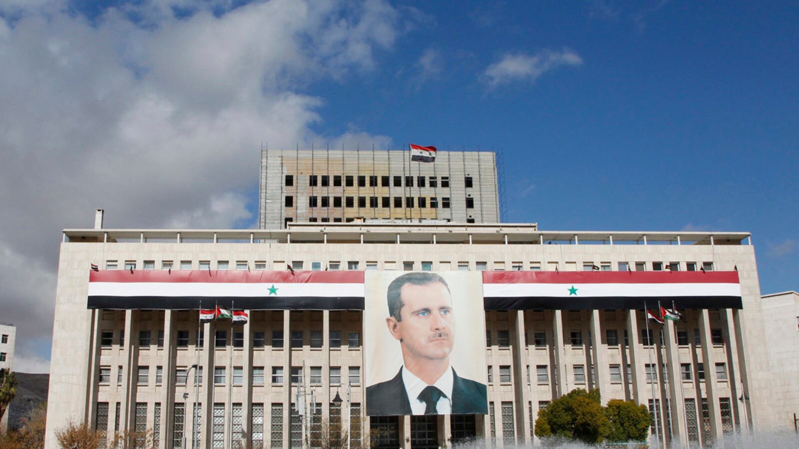 cheats/2012/01/24/gulf-states-pull-syrian-observers/syria-more-monitors-set-to-leave-cheat_ap0yug