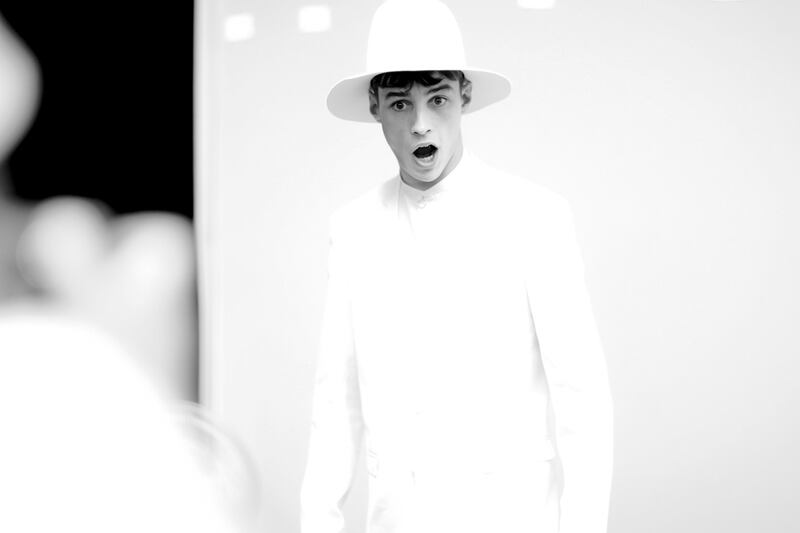 galleries/2011/06/26/john-galliano-to-givenchy-backstage-at-paris-fashion-week/diro-homme-kevin-tachman-0006_zjslqg