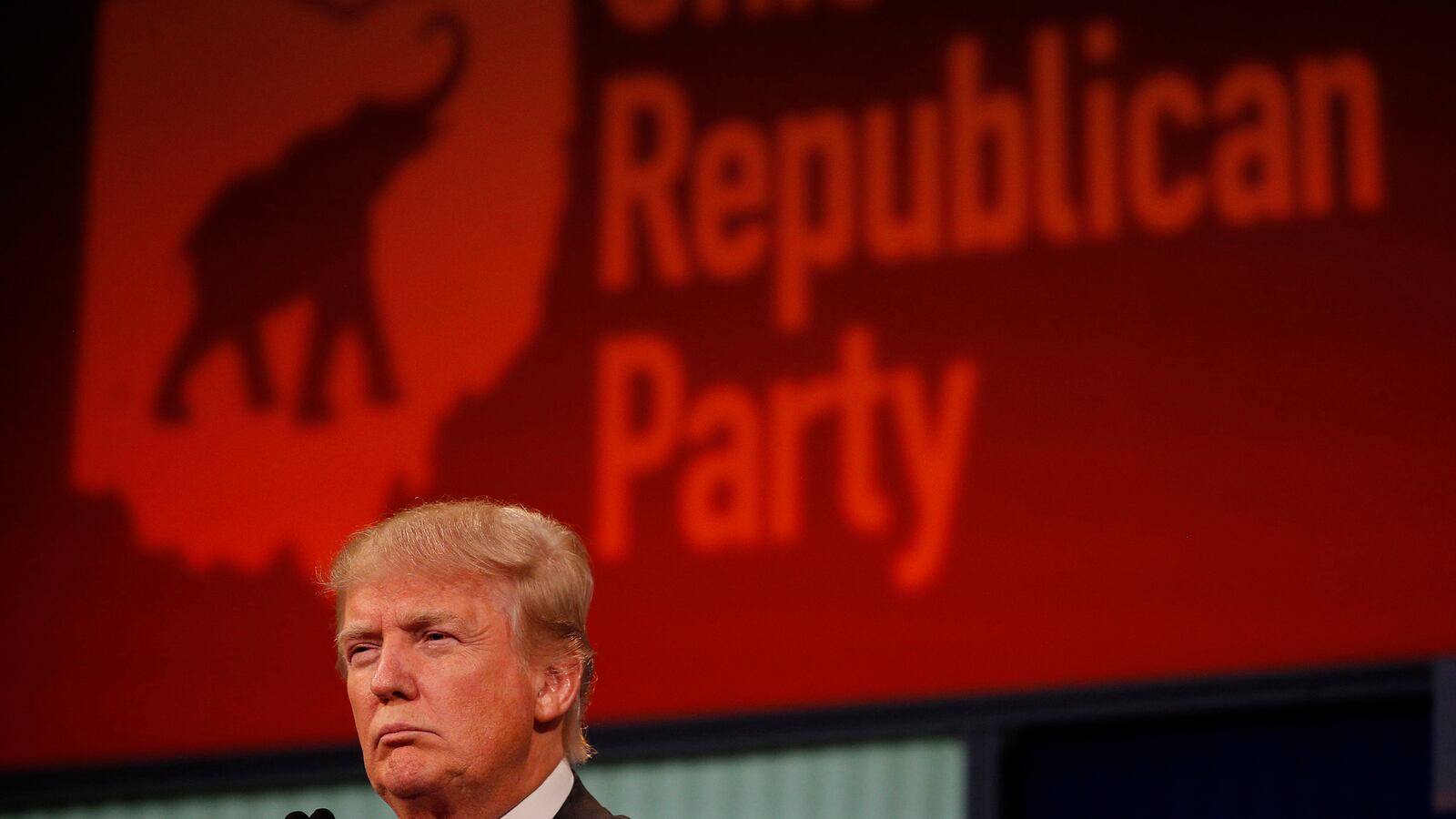 articles/2015/08/07/donald-trump-i-won-the-debate/150807-nuzzi-trump-tease_orarfx