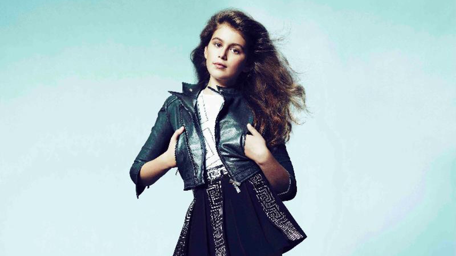 articles/2012/01/19/cindy-crawford-s-daughter-kaia-gerber-versace-model-photos/cindy-crawford-daughter-wilkinson_a1eslr