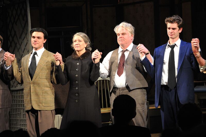 galleries/2012/05/01/tony-award-nominations-2012-photos/tony-nominees-linda-emond_enlvpk