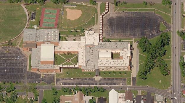 galleries/2011/05/25/joplin-mo-before-and-after-the-storm/joplin-before-after---school-before_waqdji