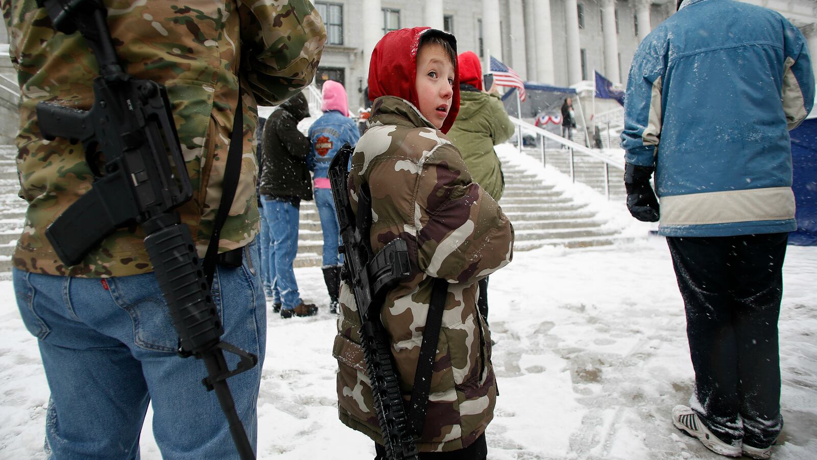 cheats/2014/09/11/utah-teacher-shoots-herself-in-leg/140911-utah-guns-cheat_op3xav