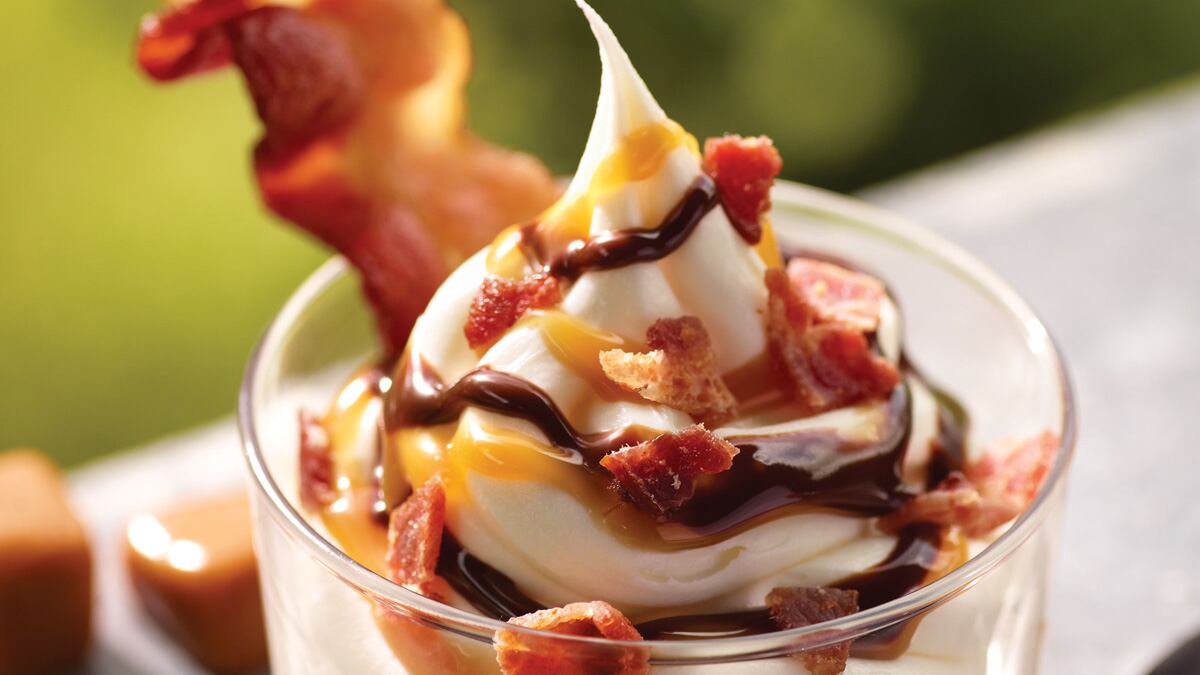 articles/2012/06/16/a-bacon-sundae-may-sound-like-a-dream-combo-until-you-try-to-eat-one/bacon-sundae-jacobsohn_adfmfa
