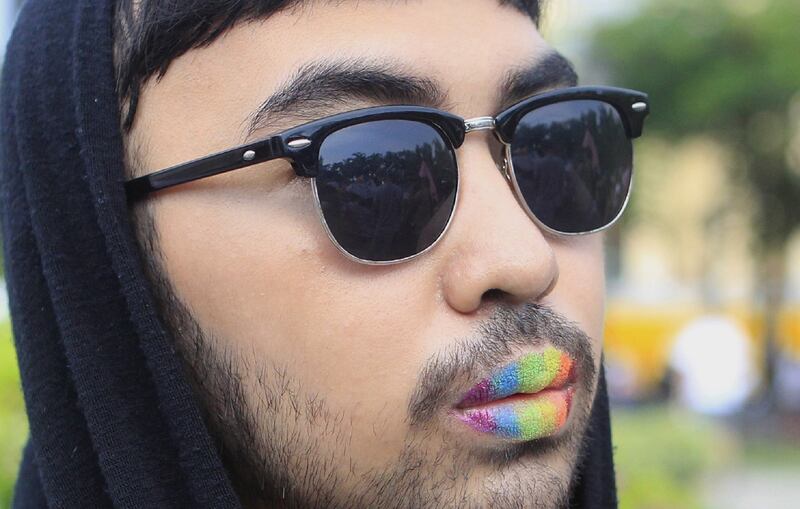 galleries/2015/06/27/gay-pride-weekend-worldwide-photos/150627-gay-pride-world-08_csnpuo
