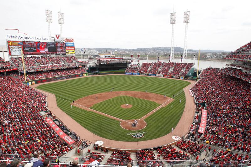galleries/2014/04/21/best-bang-for-your-buck-baseball-stadiums-photos/mlb-stadium-rankings-cincinnati_mjpif6